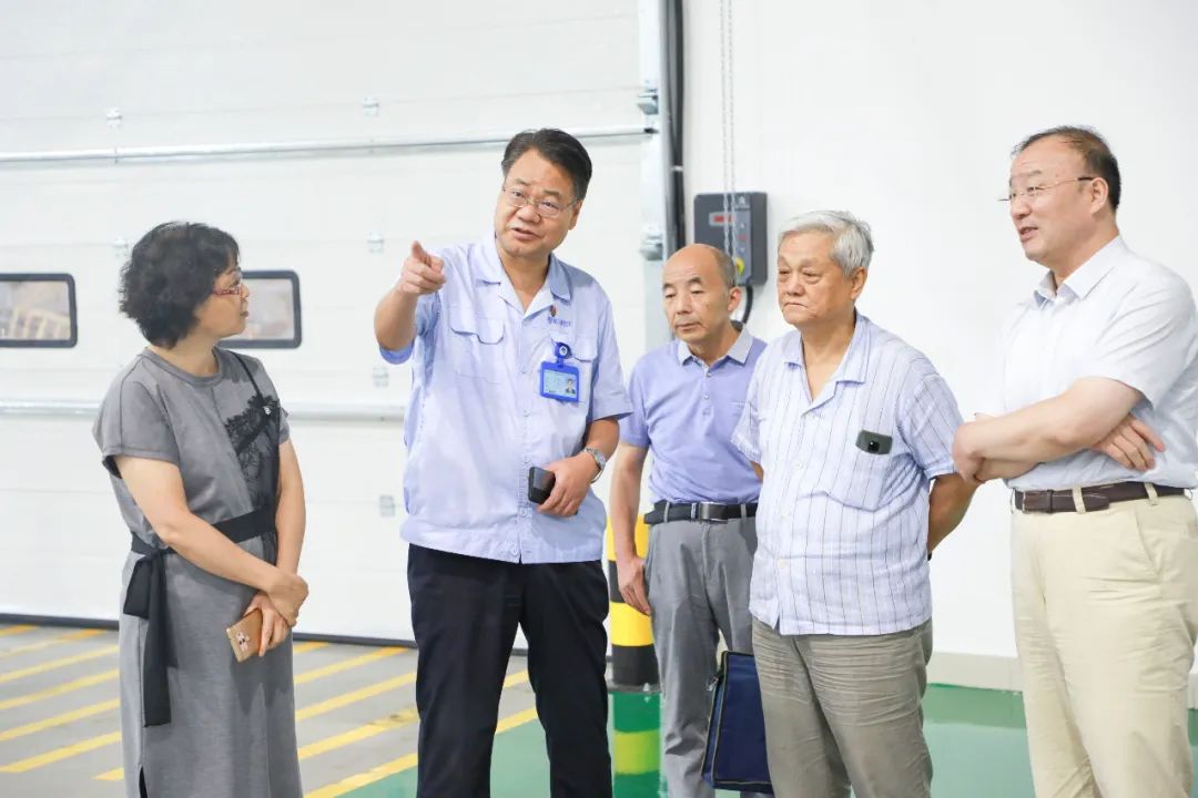 中國工程院制造業(yè)研究室主任屈賢明一行到秦川集團調研