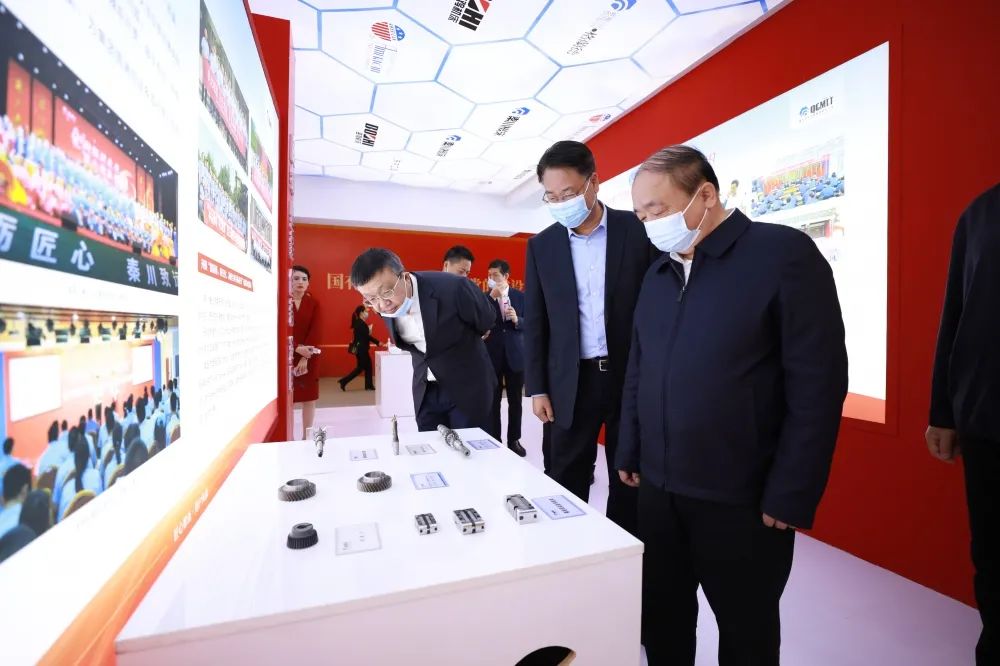陜西省委常委、組織部長張廣智蒞臨秦川集團(tuán)展位